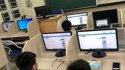 Kỳ khảo sát tiếng Anh online nhiều cảm xúc
