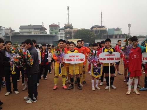 Khai mạc giải bóng đá khối Tiểu học THCS quận Ba Đình