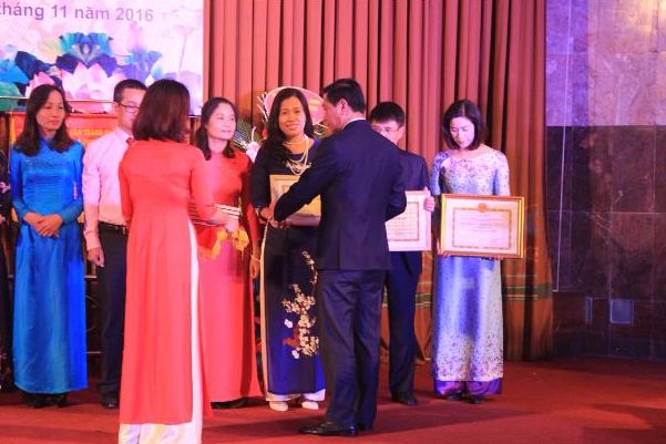 Lễ tuyên dương khen thưởng Ngành GD&amp;ĐT quận Ba Đình