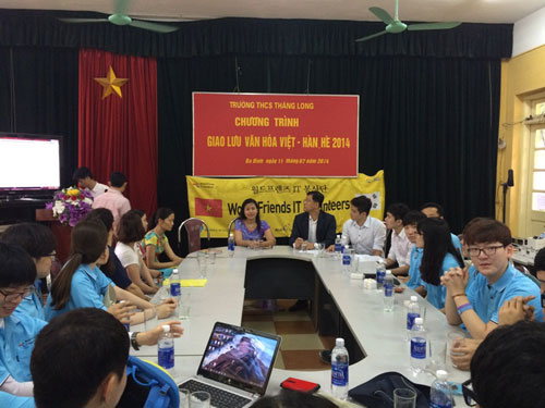 Gặp mặt đoàn sinh viên Hàn Quốc
