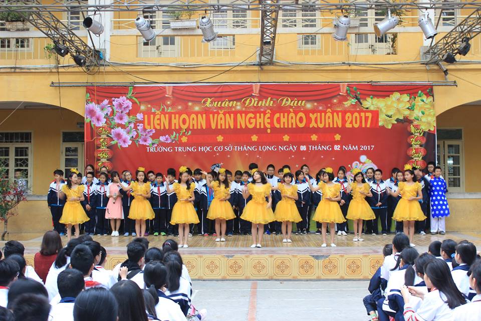 Sinh hoạt dưới cờ tháng 2