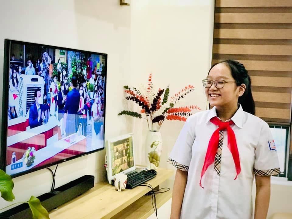 8A4, viết cho những ngày không được đến trường: "Thăng Long trong tôi"