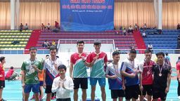 Giải cầu lông cấp thành phố