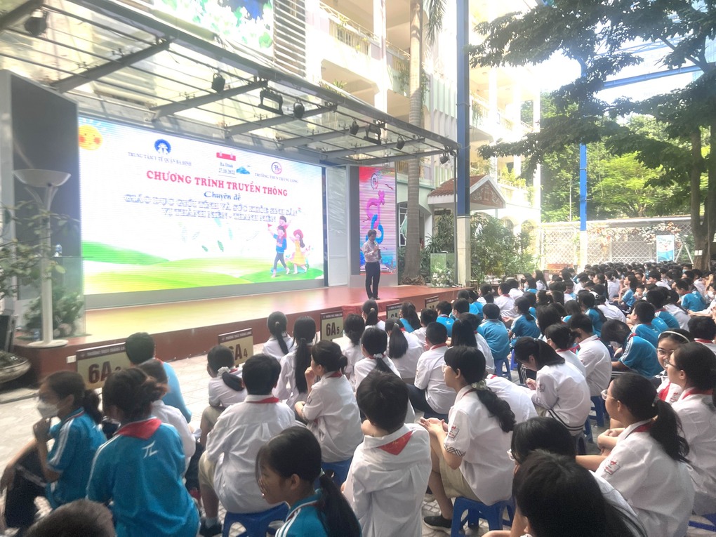 Tuyên truyền sức khoẻ sinh sản vị thành niên!