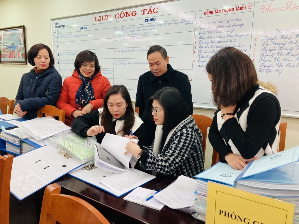 KIỂM TRA VIỆC ĐÁNH GIÁ XẾP LOẠI ĐƠN VỊ HỌC TẬP  NGÀNH GIÁO DỤC VÀ ĐÀO TẠO QUẬN BA ĐÌNH