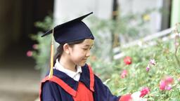 Phụ Nữ Là Để Yêu Thương!