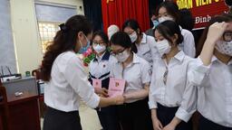 Tự hào màu áo xanh - Lễ kết nạp Đoàn viên mới