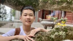 Tháng ba về với đất Tổ vua Hùng