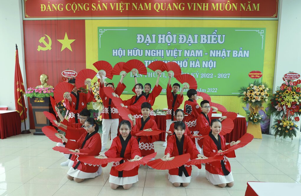 THCS Thăng Long tự hào trở thành thành viên Hội hữu nghị Việt Nam - Nhật Bản thành phố Hà Nội.