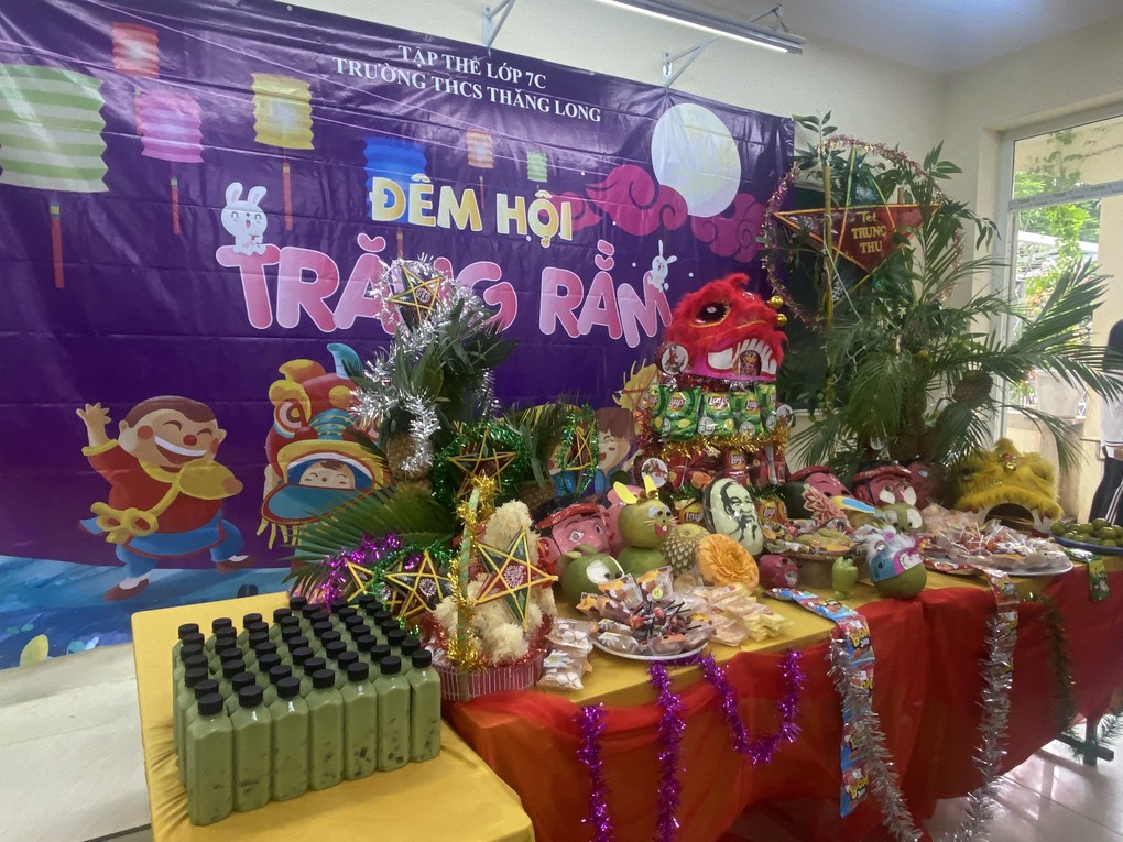 Mùa trăng yêu thương