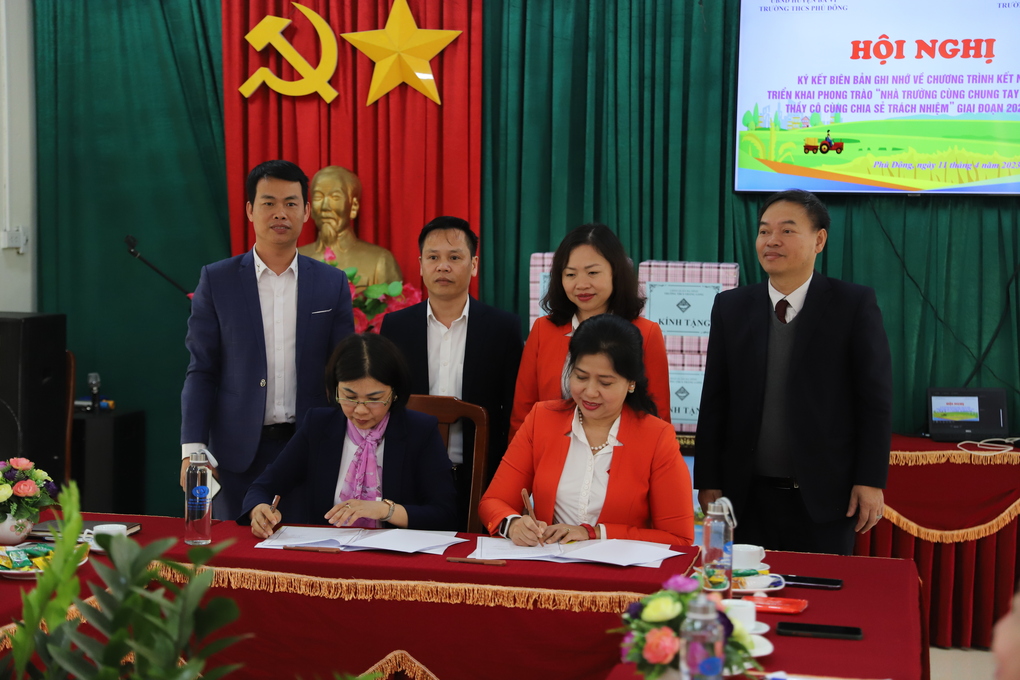 Kết nối, sẻ chia   Hy vọng những thành công mới, lan tỏa những niềm vui chung