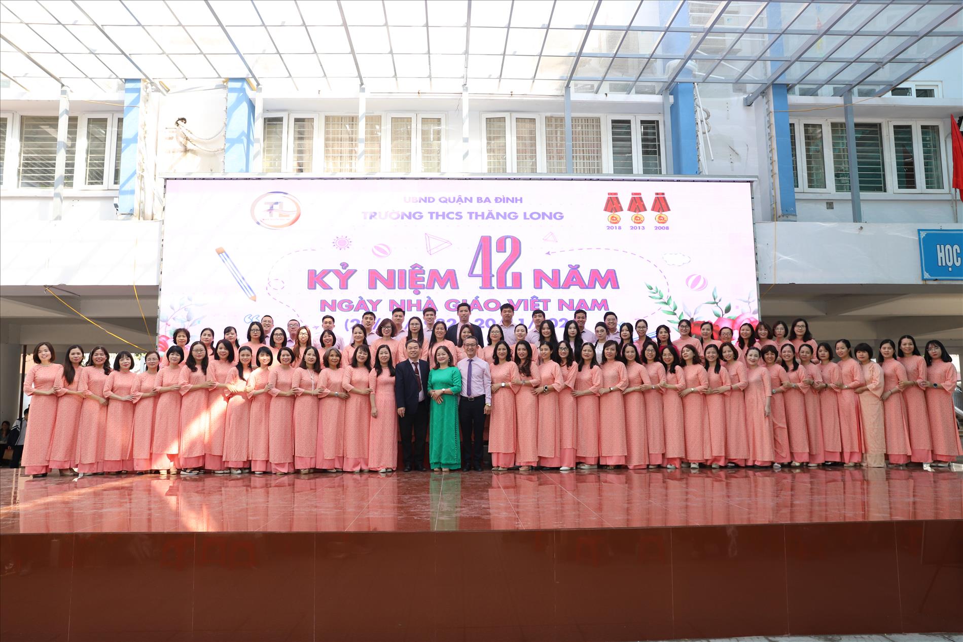Trường THCS Thăng Long kỉ niệm ngày Nhà giáo Việt Nam 20/11