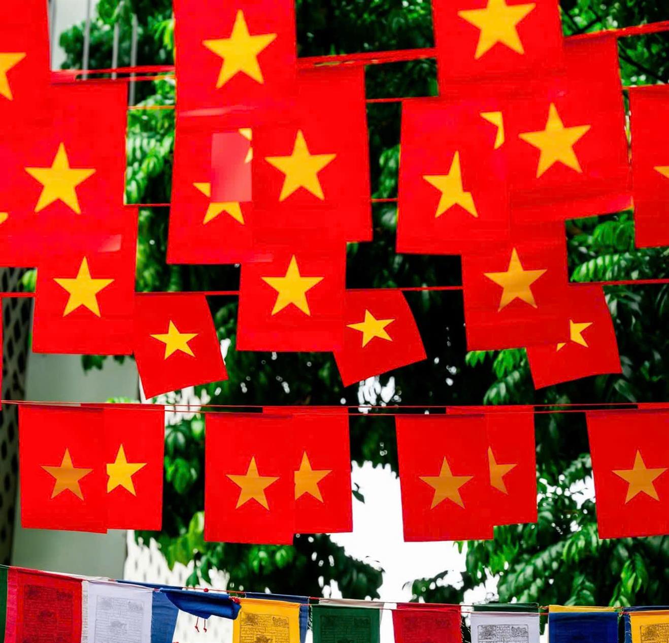 Quảng Trị - Sài Gòn - Hà Nội - Việt Nam ta