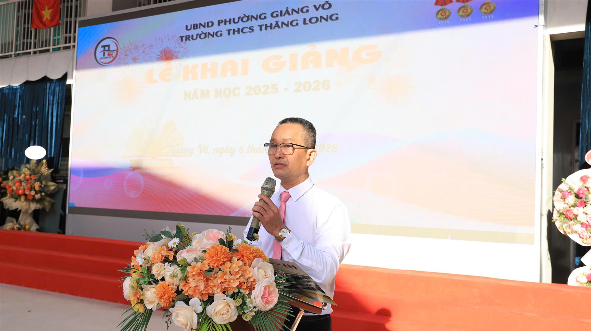 THCS Thăng Long khai giảng năm học mới: Tiếng trống đầu tiên, niềm tin lan tỏa