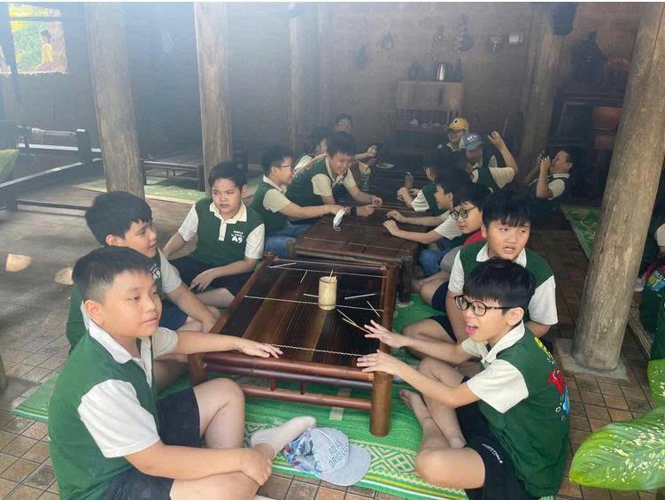 Chuyến đi khép lại một kỉ niệm