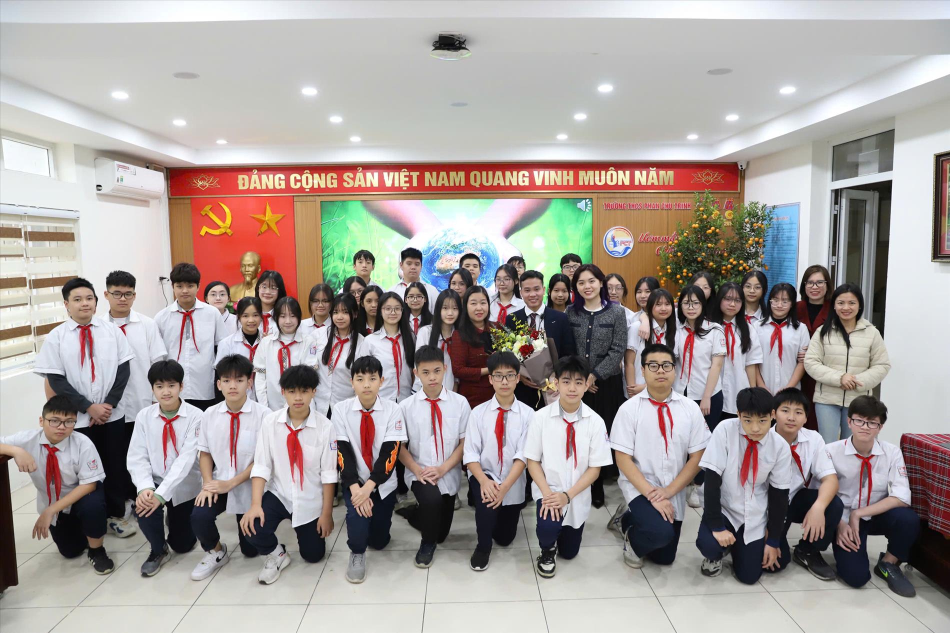 Lên chuyến tàu quê hương qua tiết Chuyên đề cấp Quận Hoạt động trải nghiệm, hướng nghiệp 8.