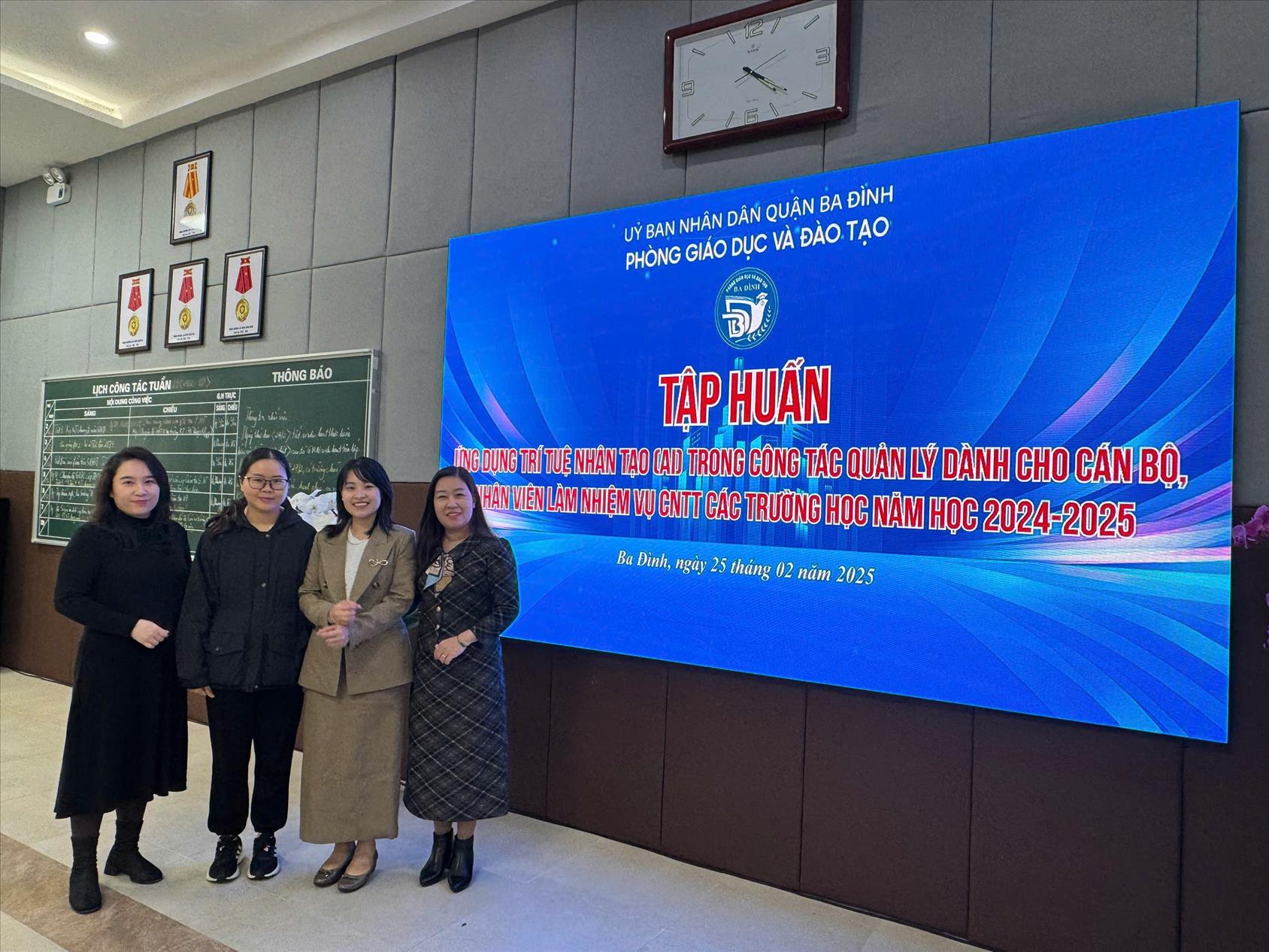 Trường THCS Thăng Long tích cực tham gia tập huấn ứng dụng AI trong quản lý giáo dục