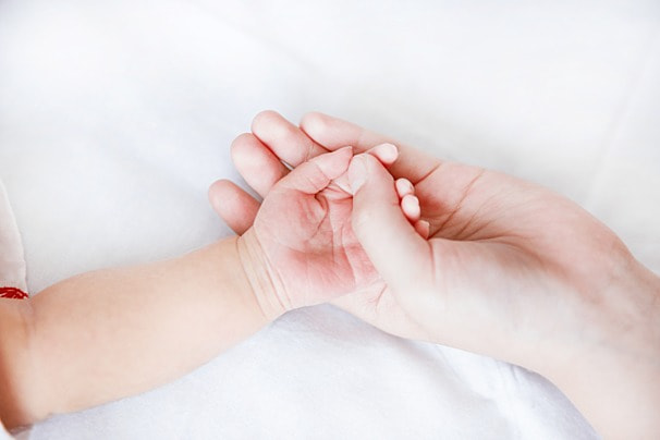 Cảm nghĩ bài thơ “Bàn tay mẹ”