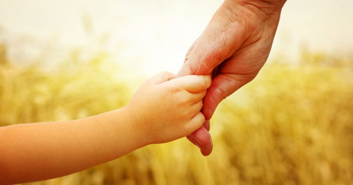 Bàn tay mẹ - tượng đài vĩ đại của cuộc đời con