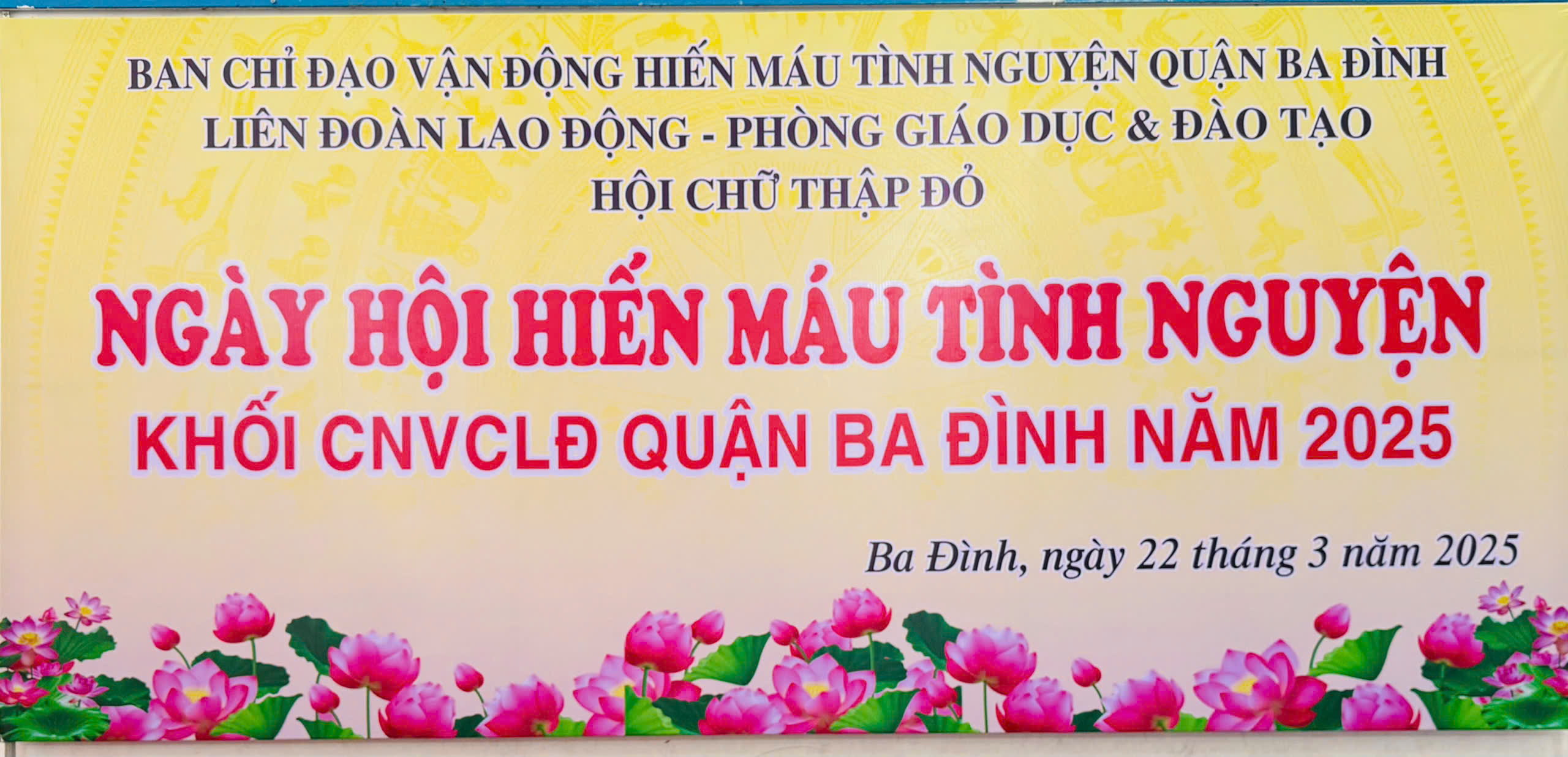 Thầy Cô THCS Thăng Long chung tay hiến máu nhân đạo