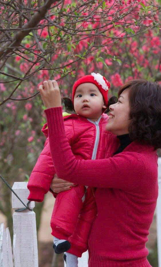 Mẹ – Người gánh cả yêu thương