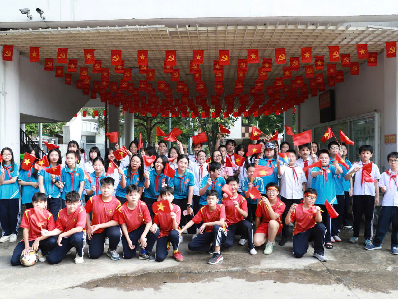 Cảm xúc trong ngày vui chiến thắng
