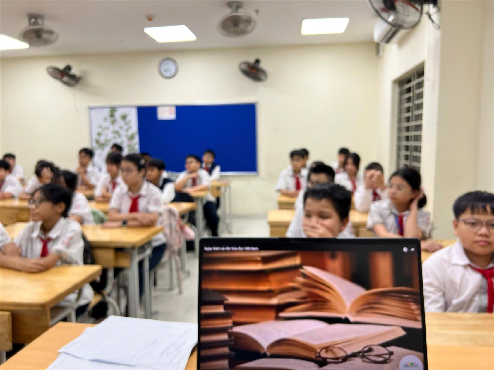 Ngày hội đọc sách đầy ý nghĩa của lớp 6A5 trường THCS Thăng Long