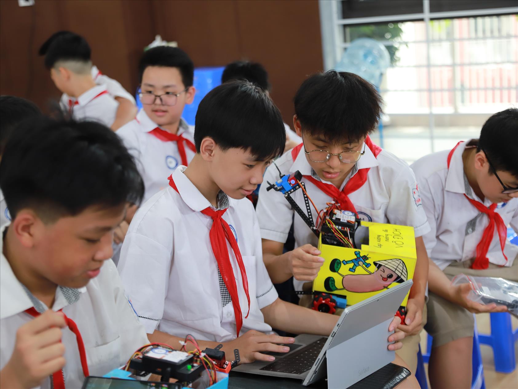 Trường THCS Thăng Long giành chức vô địch giải thi đấu Robotics quận Ba Đình Năm học 2024 – 2025