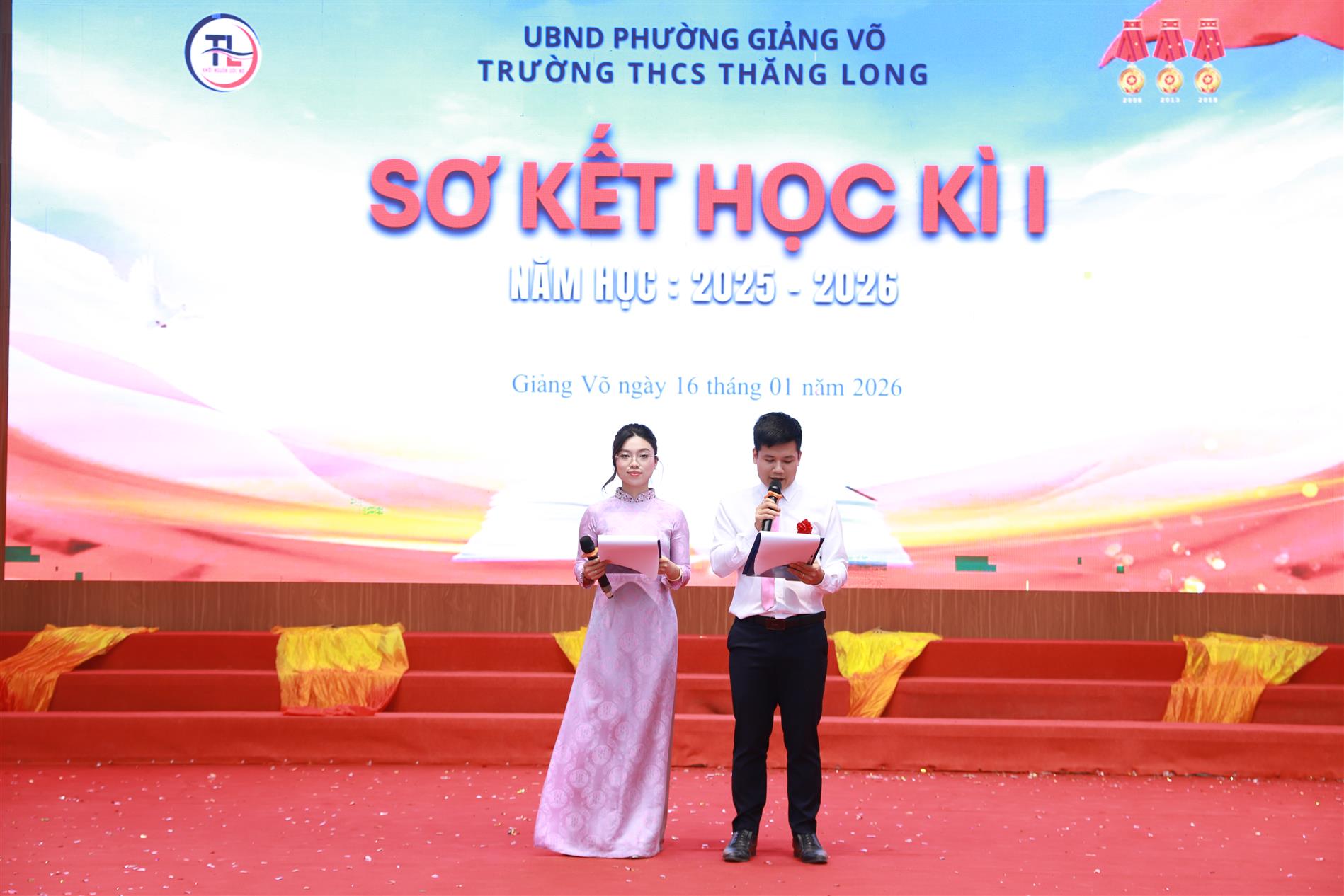 Lễ Sơ kết học kỳ I trường THCS Thăng Long