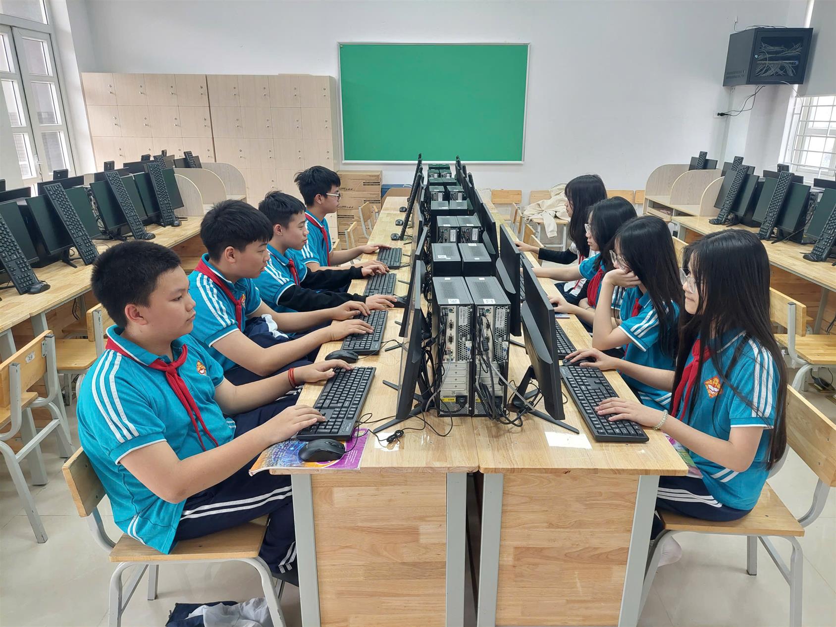 Trường THCS Thăng Long: Tự tin hướng tới vòng chung kết cấp trường VioEdu năm học 2025-2026