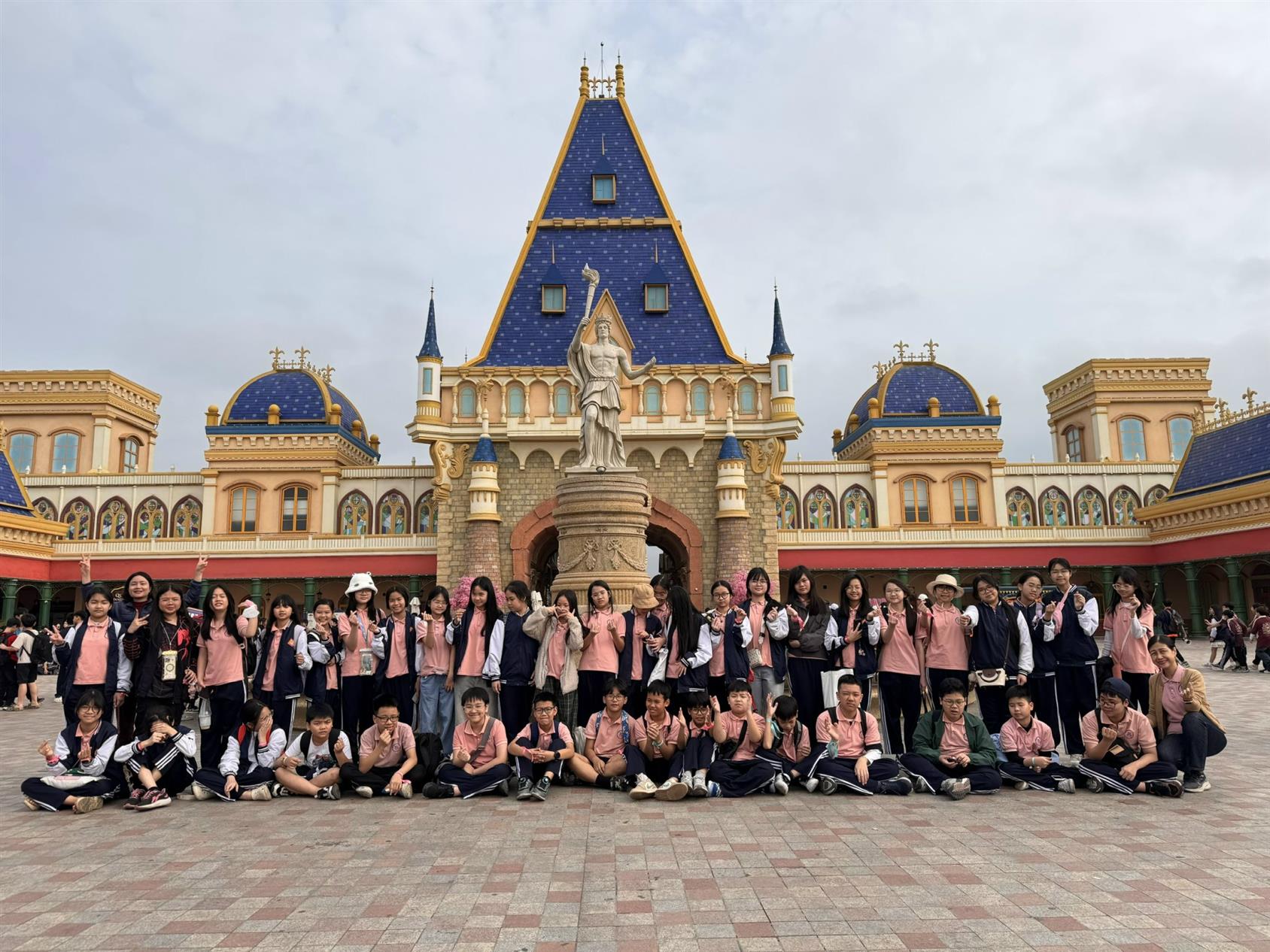 Kỷ niệm của những trái tim rực lửa