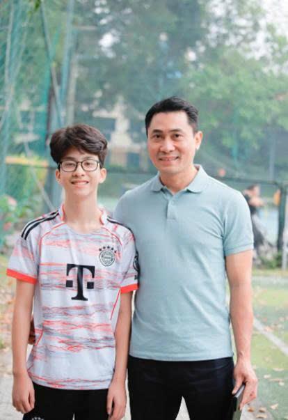 Người thầy thân thương của đội bóng 7A4