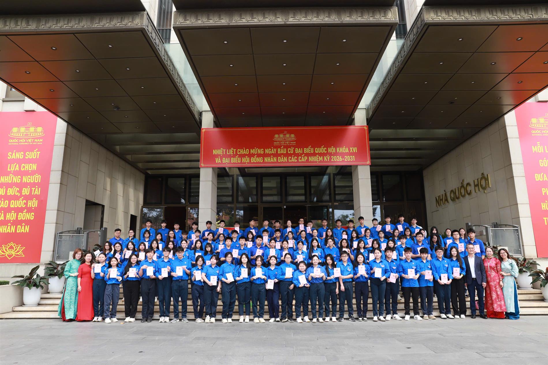 Thăng Long vươn mình: Hành trình “Về nguồn” và dấu ấn trưởng thành dưới mái nhà Quốc Hội