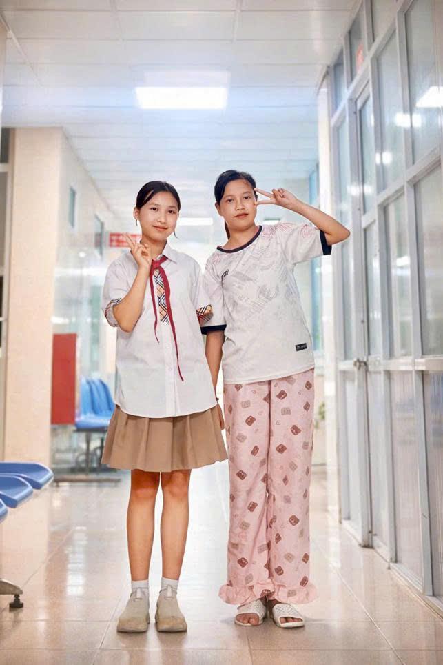 Xanh ngắt những mầm tin dưới bóng cây