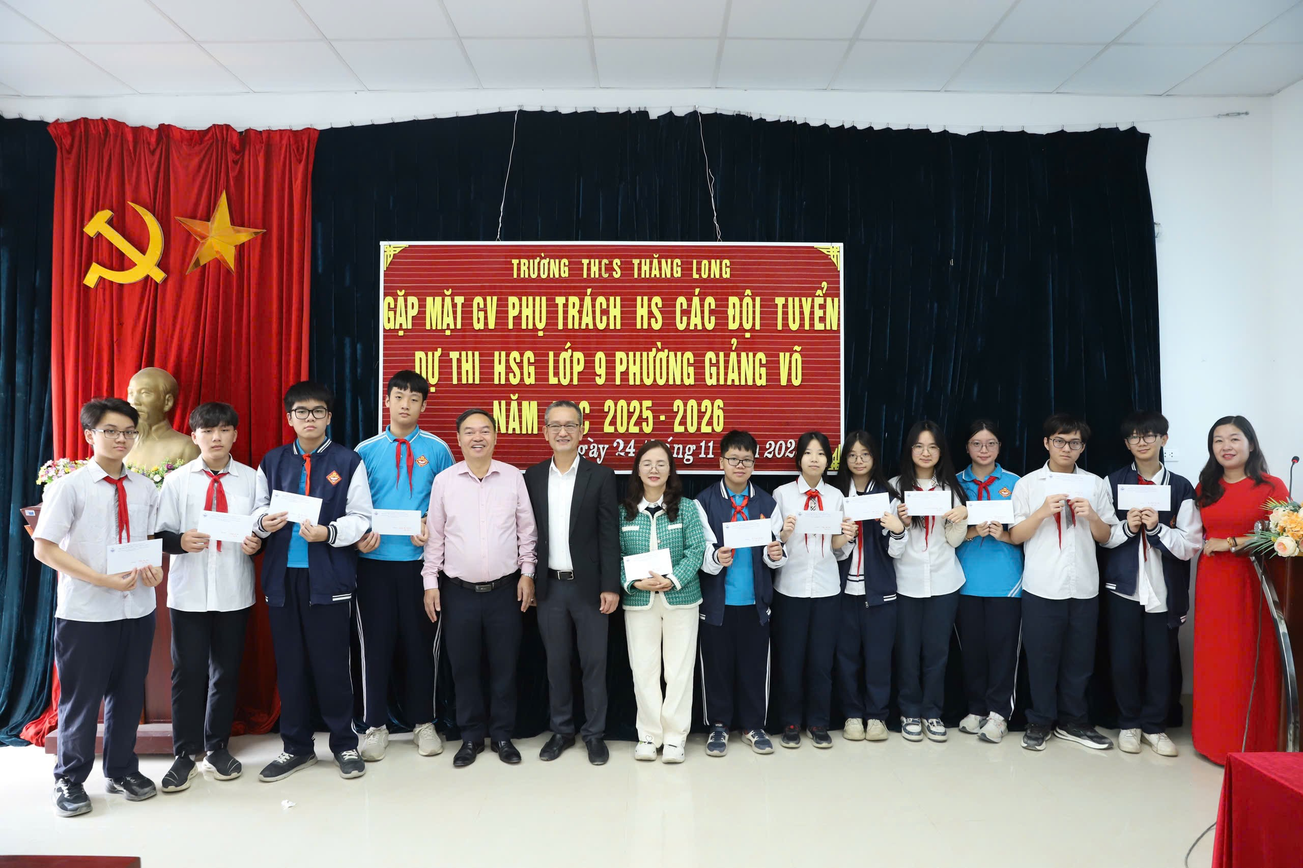 A group of people standing in front of a signAI-generated content may be incorrect.