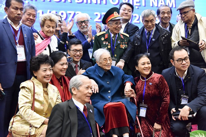 Nguyên Phó Chủ tịch nước Nguyễn Thị Bình: “Tôi thấy mình đã trưởng thành từ các phong trào đấu tranh và hoạt động đoàn thể”- Ảnh 2.