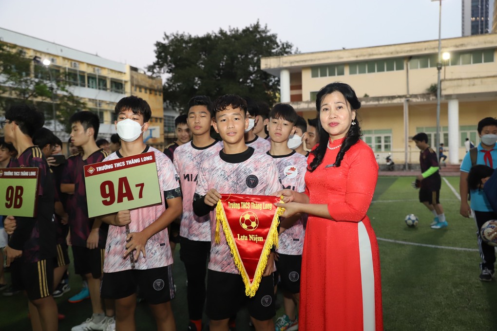Khai mạc giải bóng đá khối 9 năm 2022
